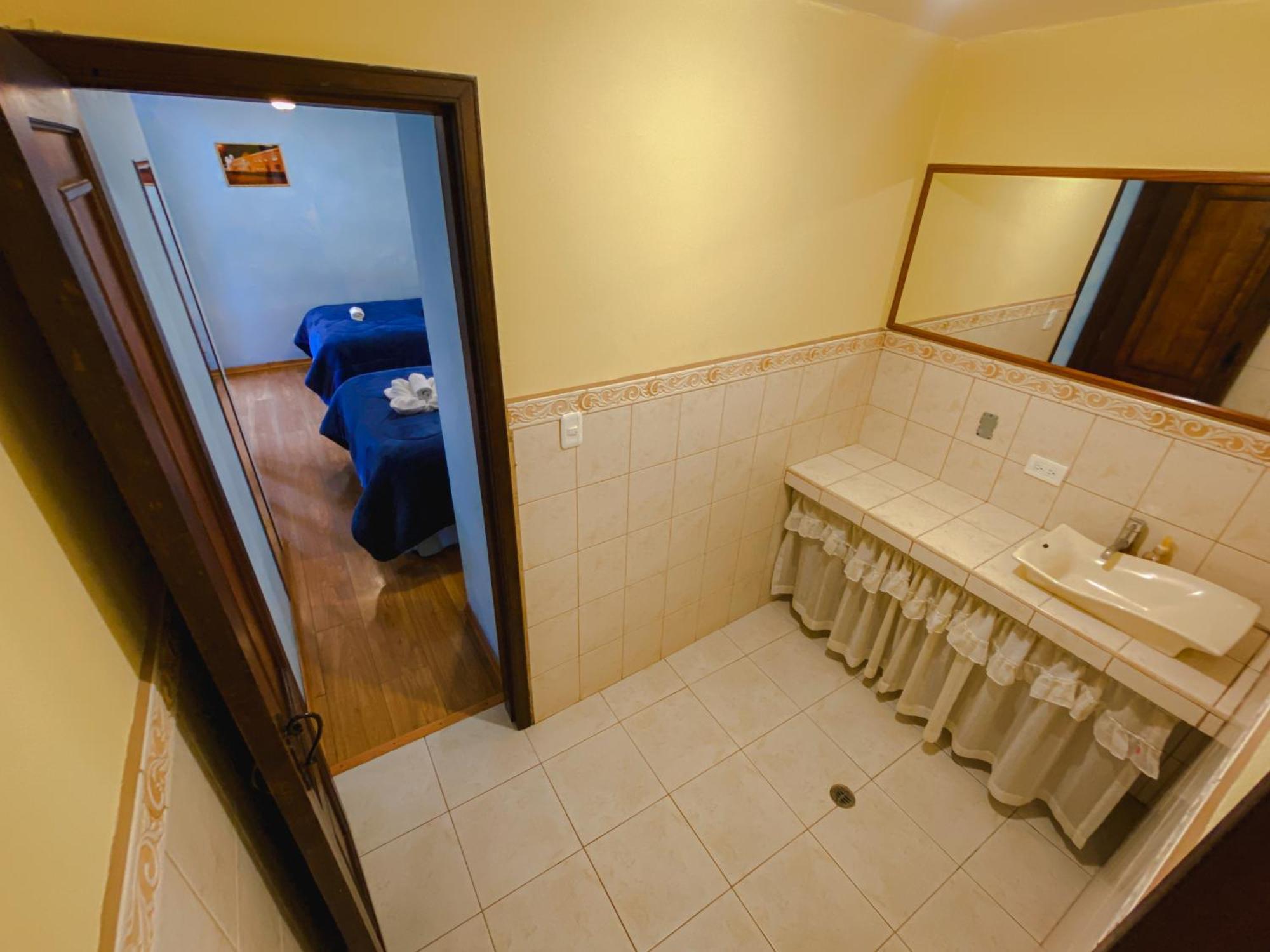 Golden Rest Latacunga Hotel Cameră foto